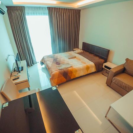 Club Royal Suites Pattaya Luaran gambar