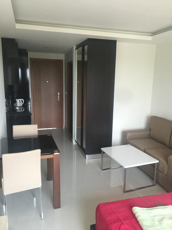 Club Royal Suites Pattaya Luaran gambar