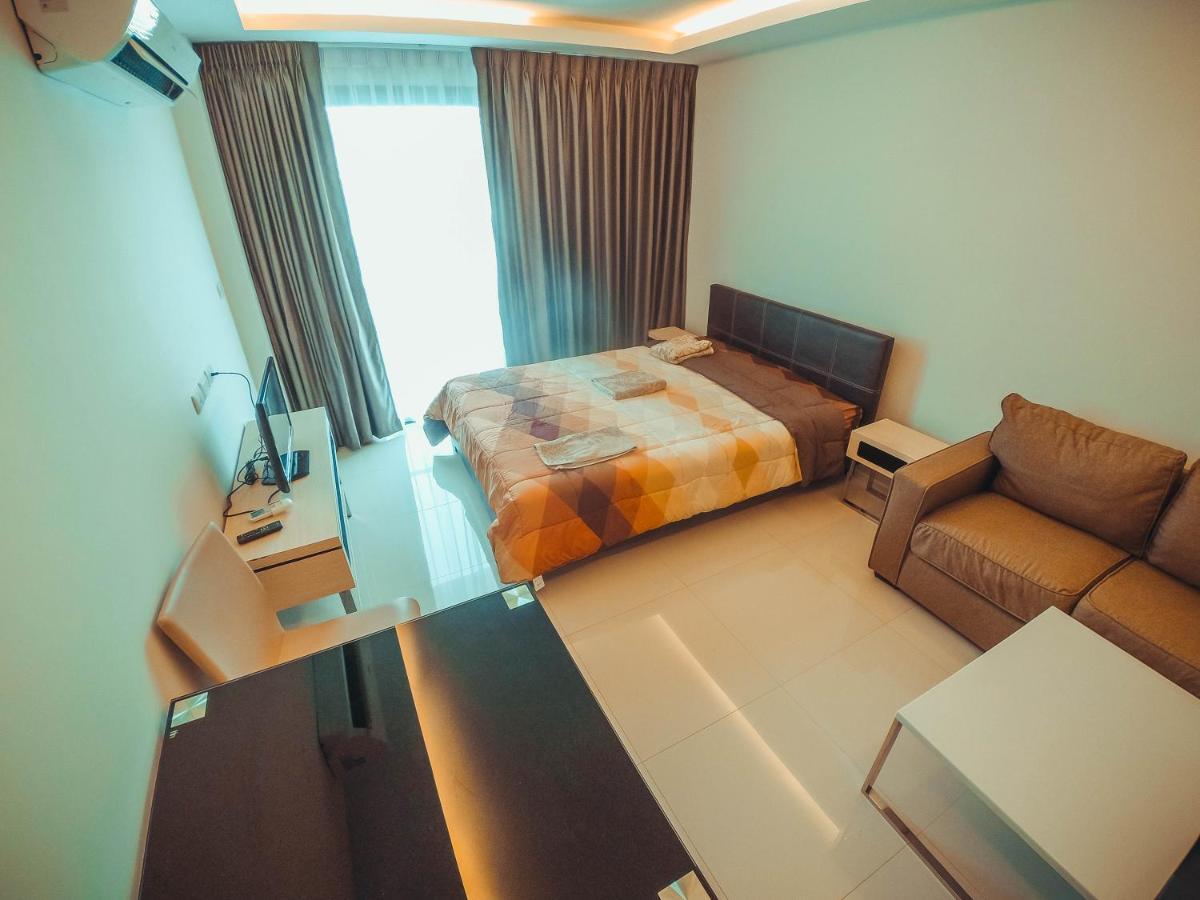 Club Royal Suites Pattaya Luaran gambar